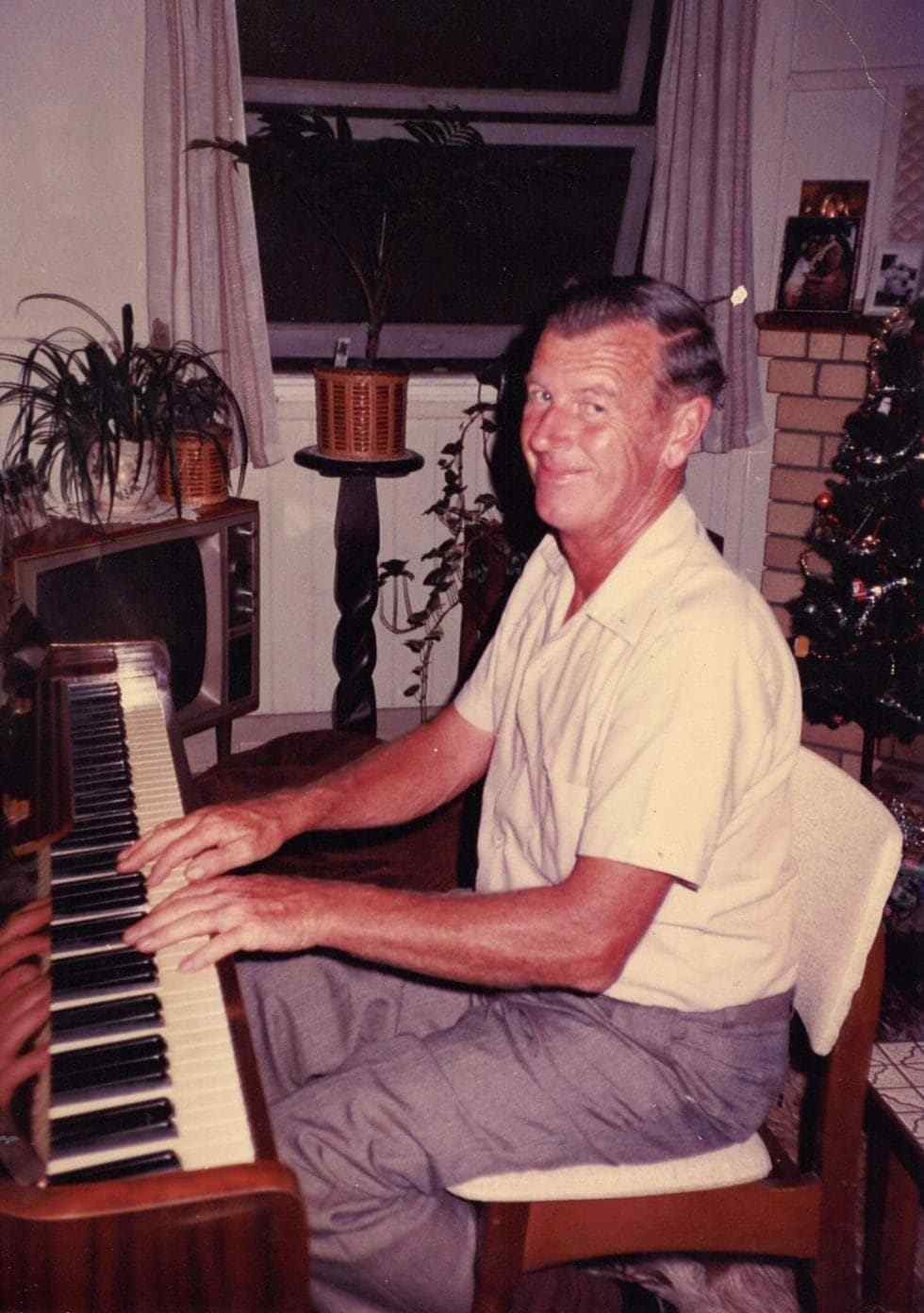 francis-hawkins Funeral Services for Francis James Hawkins in Maitland